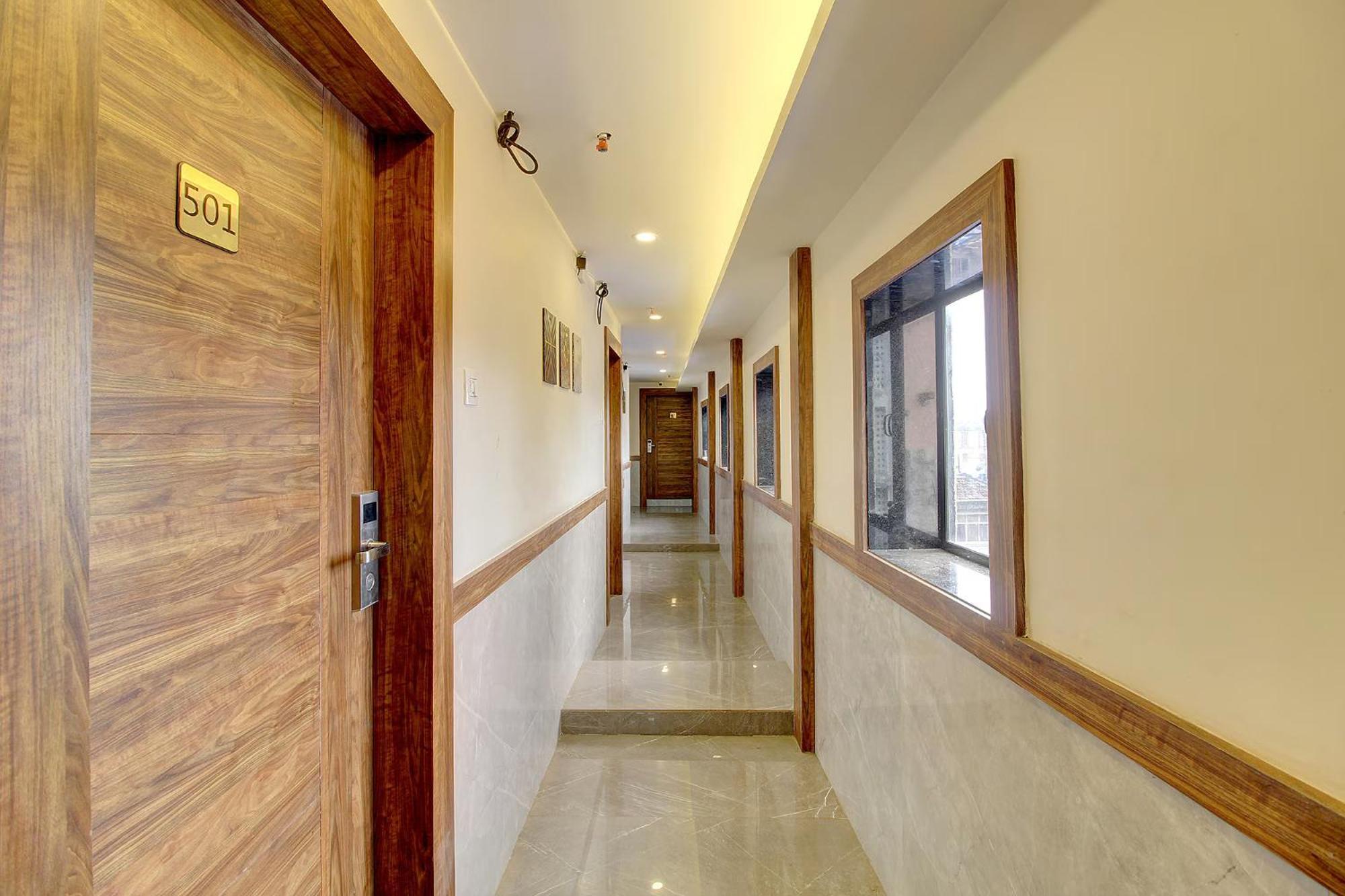 Fabhotel Peninsula - Nr Csmt Station ムンバイ エクステリア 写真