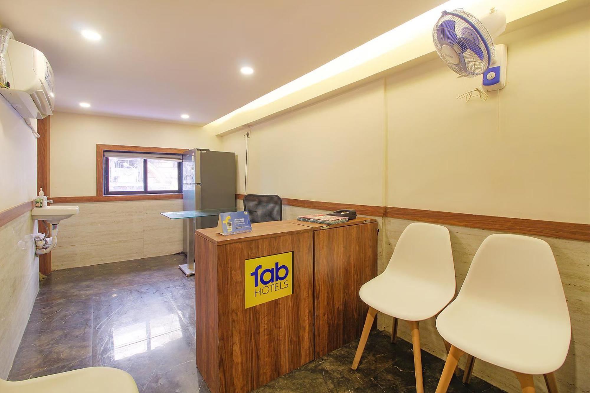 Fabhotel Peninsula - Nr Csmt Station ムンバイ エクステリア 写真